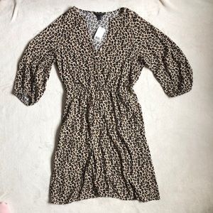 Banana Republic Quarter Sleeve Leopard Print Dress